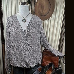 NWOT Floral-Print Faux Wrap XL Long Sleeve Blouse